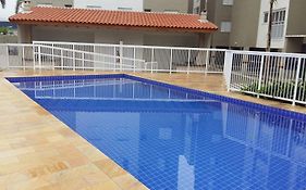 Apartamento cond. fechado